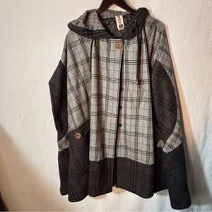 ARTKA Sz O/S Plaid Hooded Button-Up Cape Armholes Lined Pockets NEW WITH TAGS